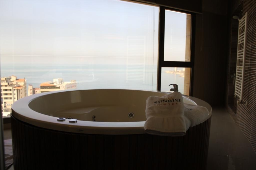 Sunrise Hotel Jounieh Εξωτερικό φωτογραφία